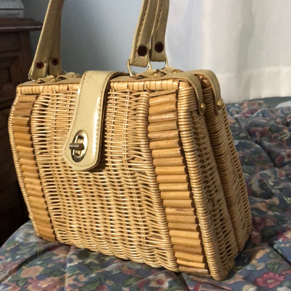 Woven tan bag great for the summer!